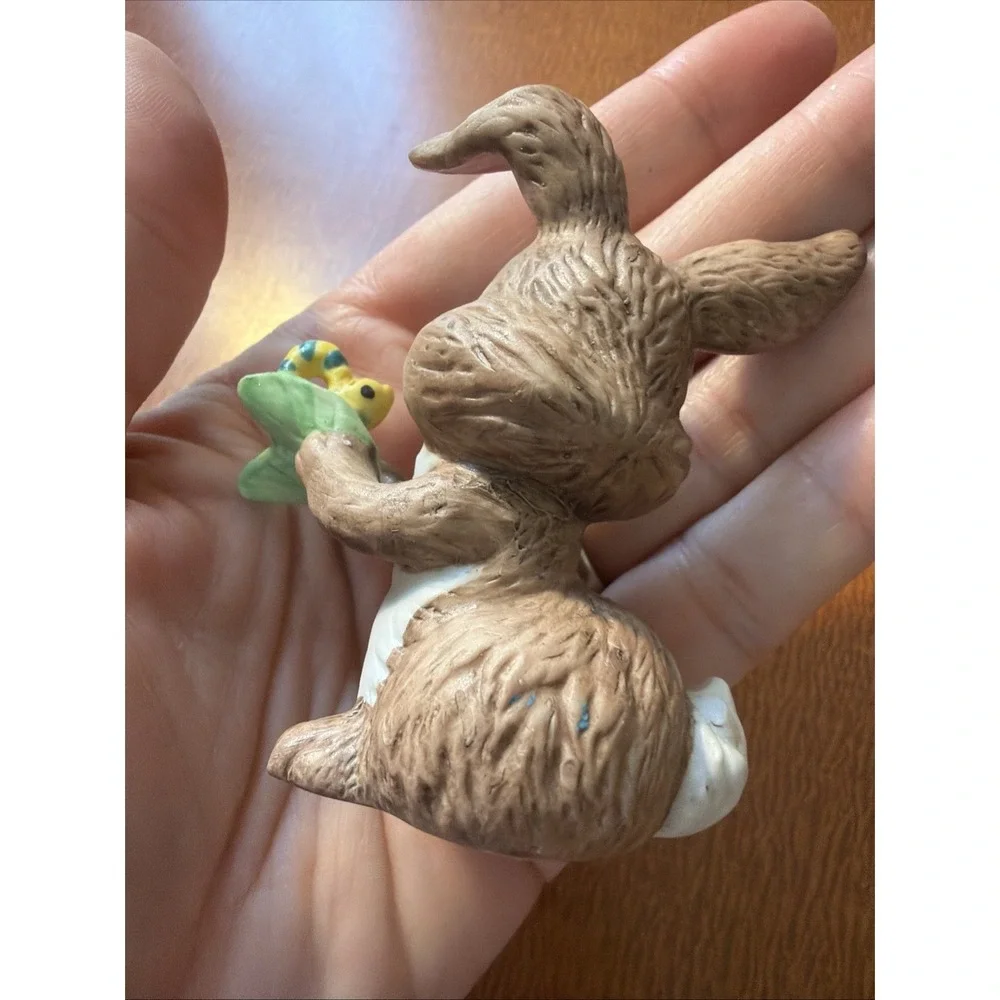 Vintage Lefton Ceramic‎ Rabbit With A Worm On Leaf Figurine